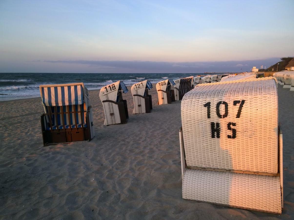 Fewo Himmel& Meer - Nur 300M Vom Meer Kuehlungsborn Exterior photo
